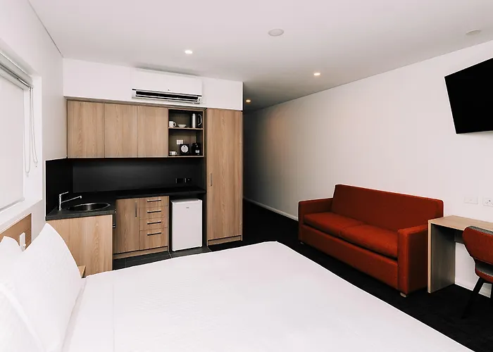 Toms Court Hotel Adelaide