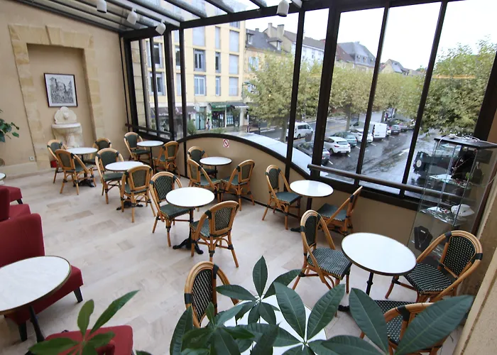 Hôtel Montaigne