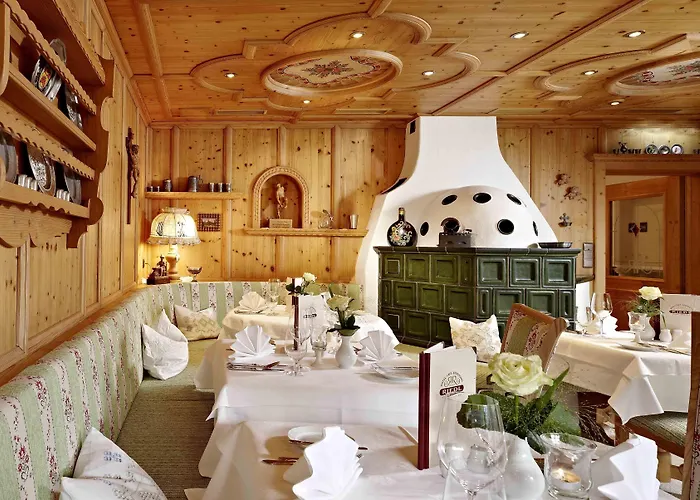 Hotel Riedl im Zillertal Stumm