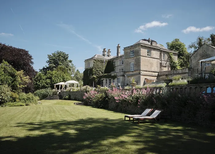 Burleigh Court Hotel