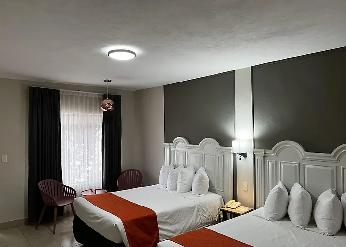 Hotel Los Robles Nuevo Laredo