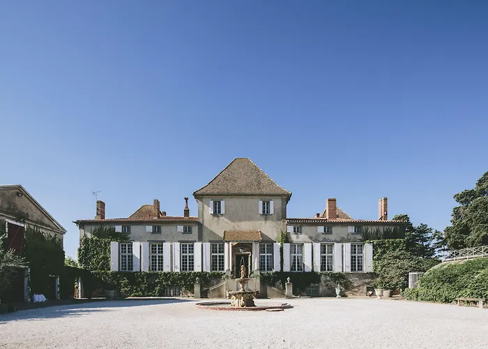 Chateau De Paraza