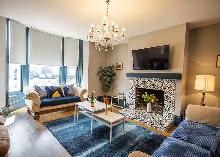 Stamford Guest House, 3 Min Walk To Southport Lord St, With Parking & Perfect Getaway