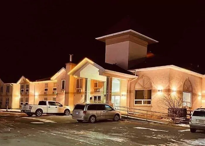 Aurora Park Inn & Suites