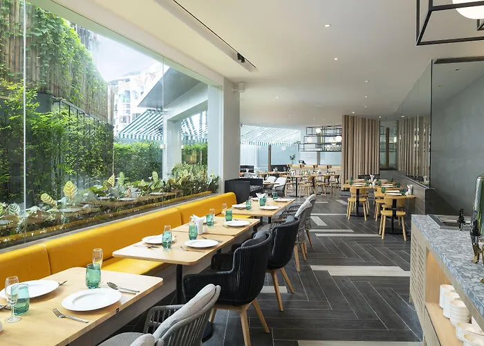 Jonox Phuket Karon Hotel