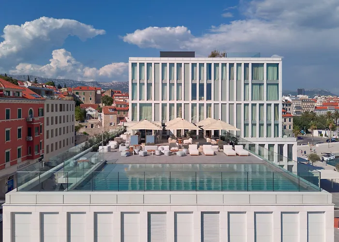 Hotel Ambasador