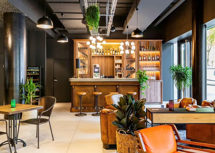 ibis Styles Puteaux Paris La Defense