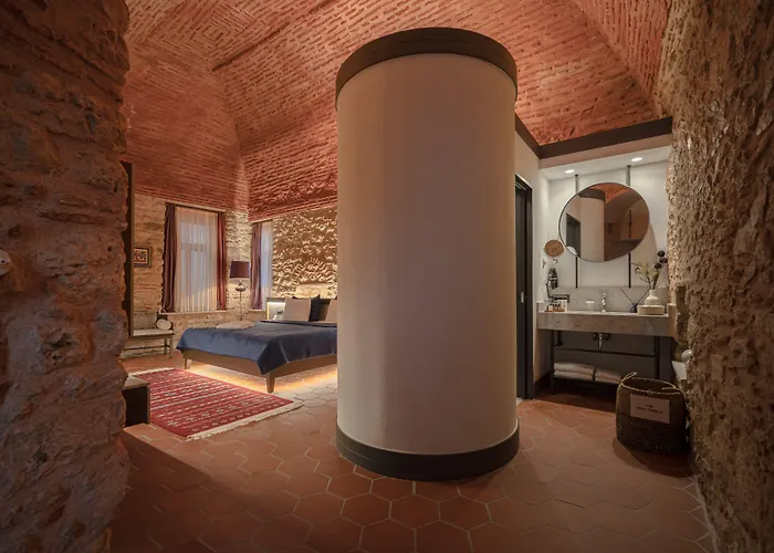 Han 1772 Hotel