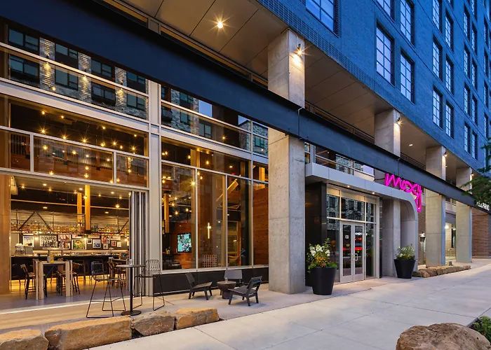 Moxy Downtown