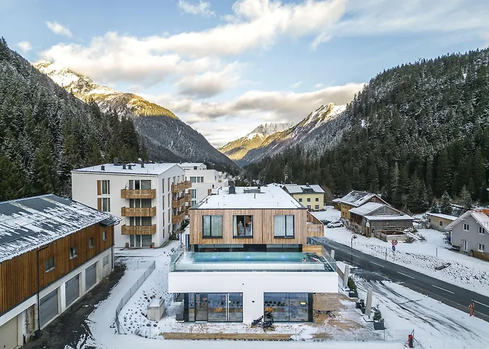 All-Suite Resort Paznaun Silvretta Premium Card Ende Juni Bis Anfang Oktober Inkludiert Galtür