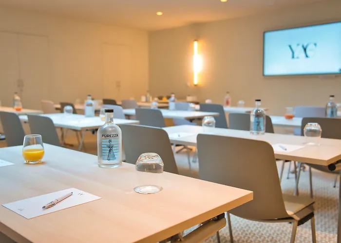 Hotel Yac Paris Clichy, A Member Of Radisson Individuals