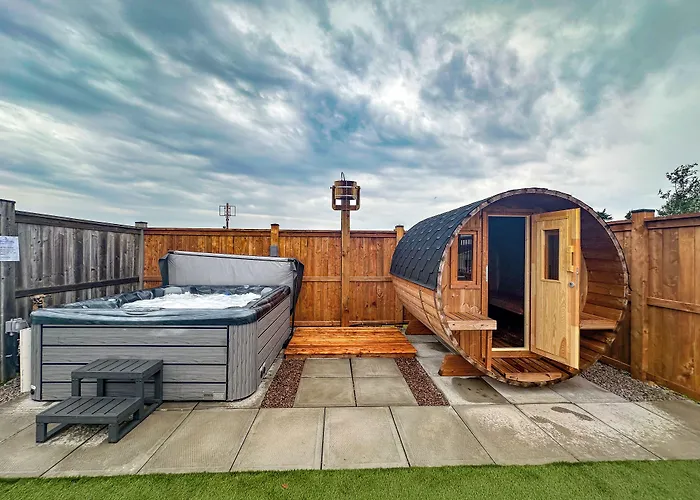 Cavendish Bosom Buddies Cottage Resort