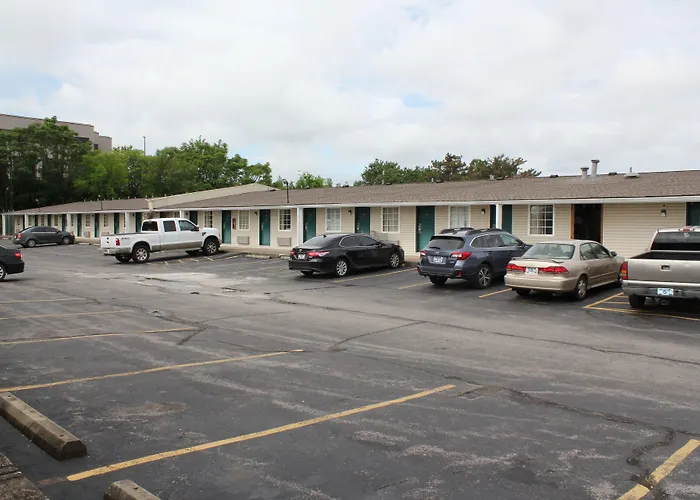 Executive Inn & Suites