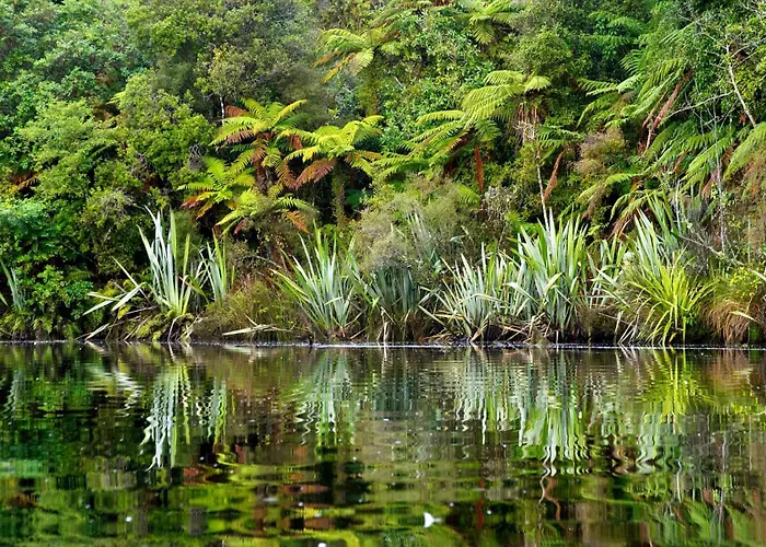 Wilderness Lodge Lake Moeraki