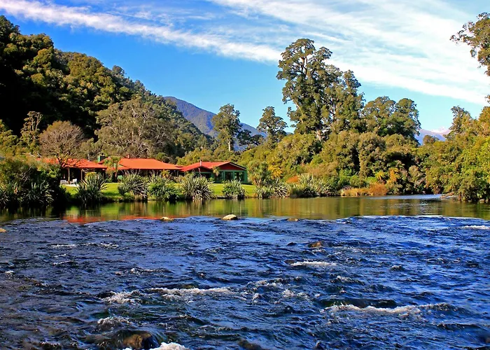 Wilderness Lodge Lake Moeraki