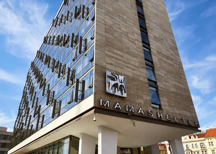 Mama Shelter
