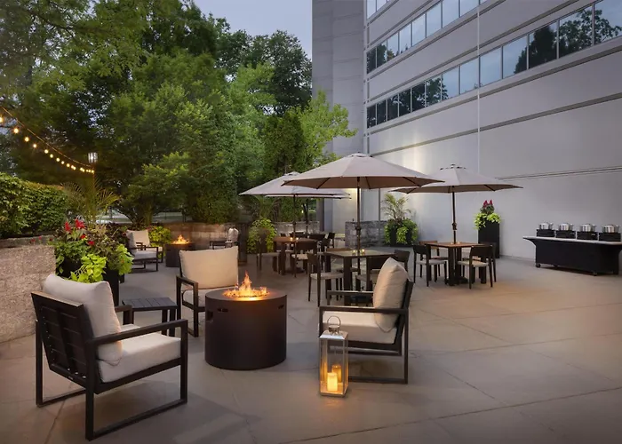 Embassy Suites By Hilton Detroit Troy Auburn Hills