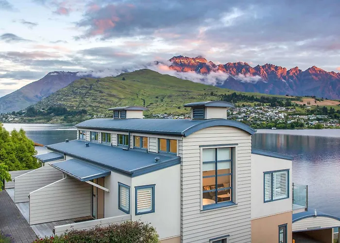 Mantra The Point Aparthotel Queenstown
