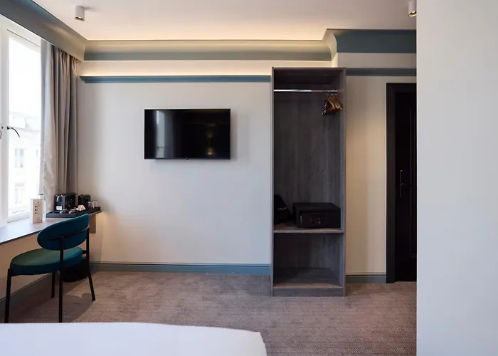 The Edwin Hotel