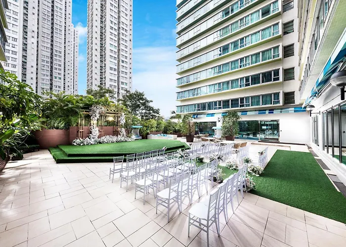 Regal Riverside Hotel