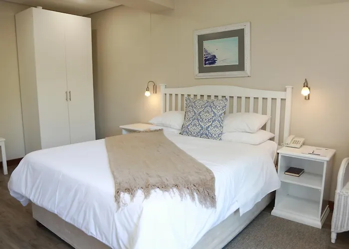 Blue Lagoon Hotel And Conference Centre