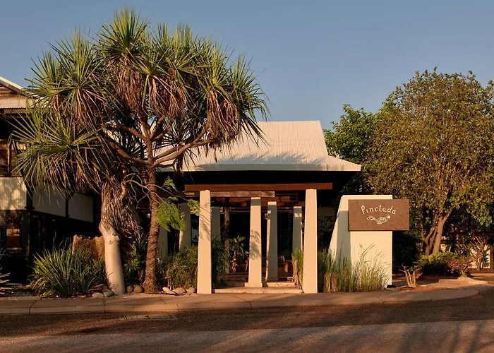 Pinctada Broome (Adults Only)
