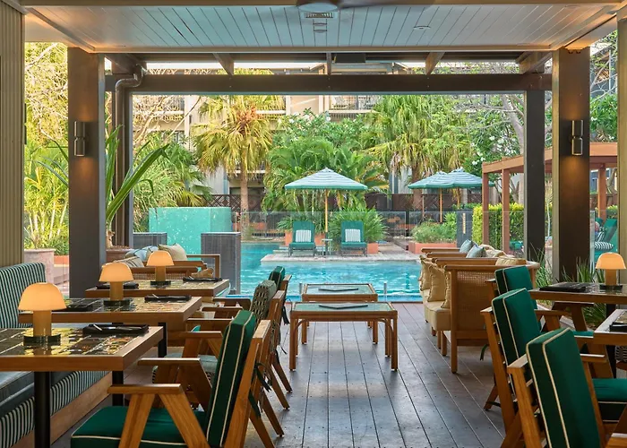 Pinctada Broome (Adults Only)