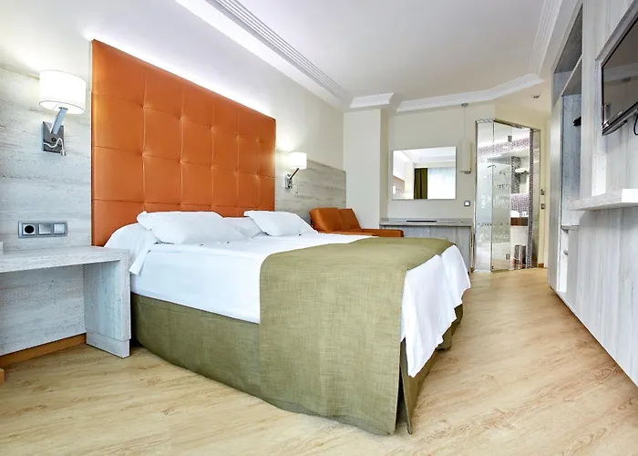 Hotel Europe Playa Marina - Adults Only Illetas