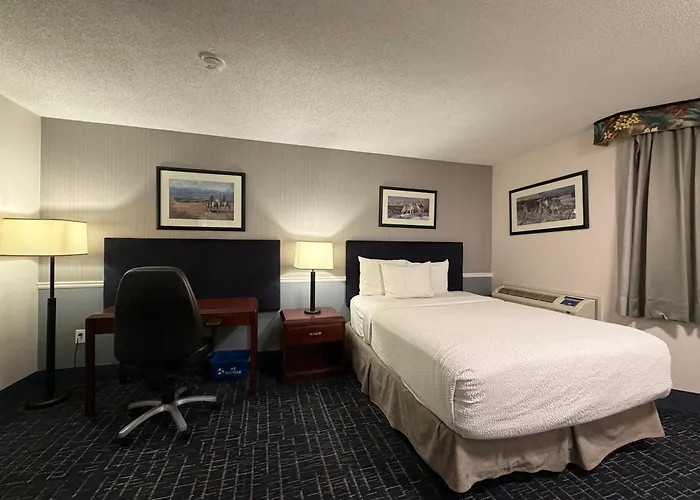 Divya Sutra Plaza And Conference Centre Calgary Airport