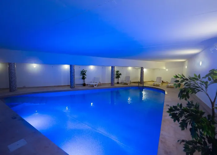 Primera Hotel