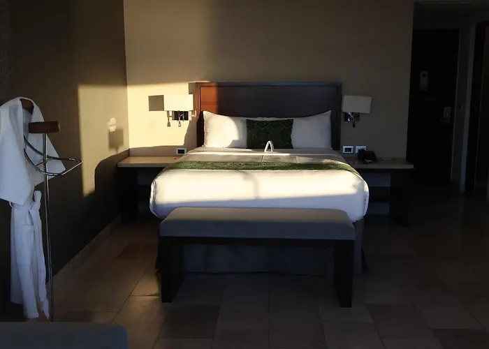 Hotel Seven Crown La Paz Malecon