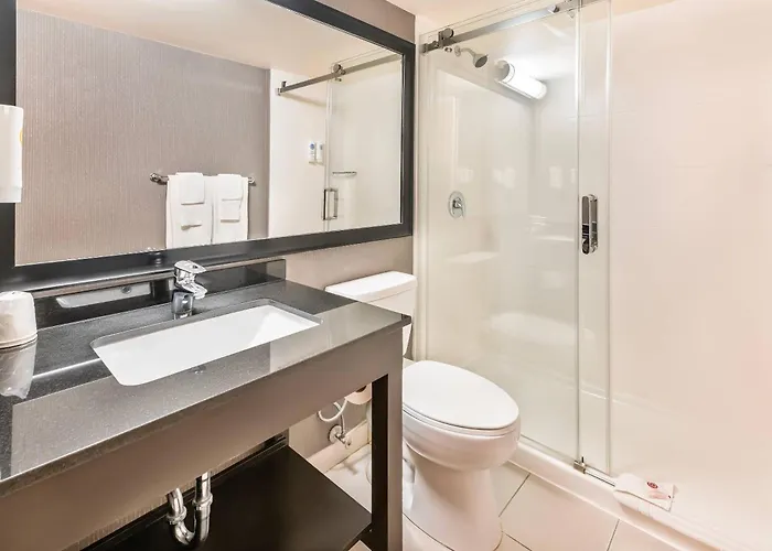 Comfort Inn Hamilton - Stoney Creek