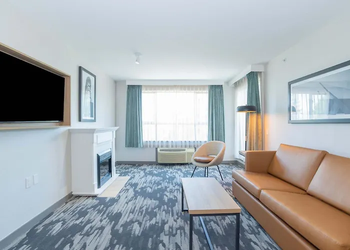 Sandman Signature Surrey-Guildford Suites