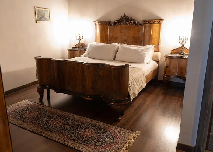 Castello Di Compiano Hotel Relais Museum