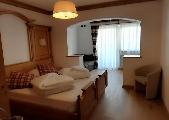 Hotel Alaska