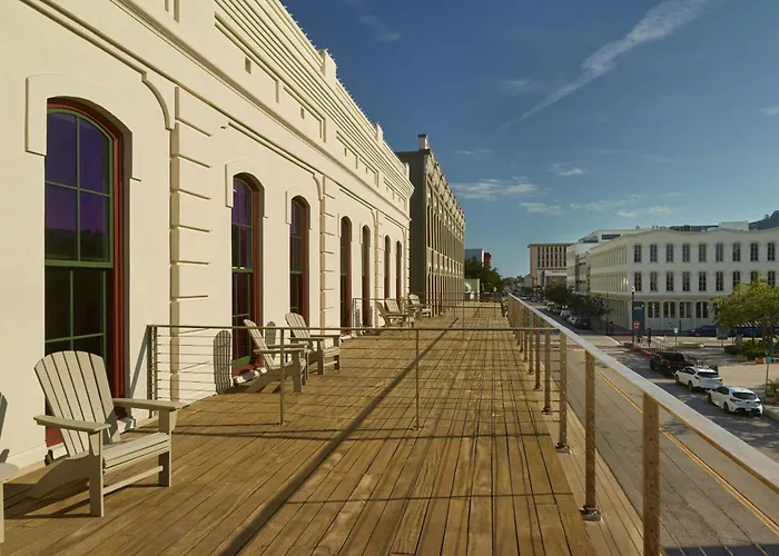 Tremont House, Galveston, A Tribute Portfolio