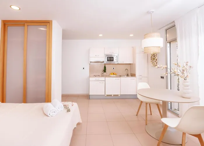 Apartamentos Porta Coeli