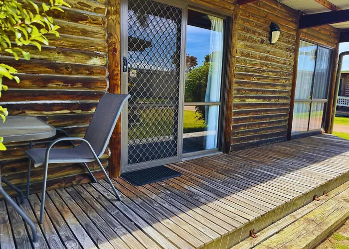 Lazy Acre Log Cabins