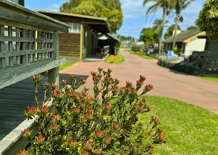 Lazy Acre Log Cabins