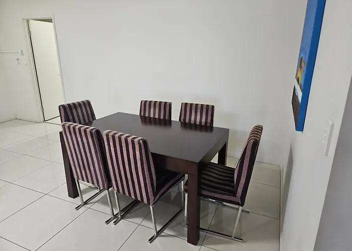 Gladstone City Central Apartment Hotel Official