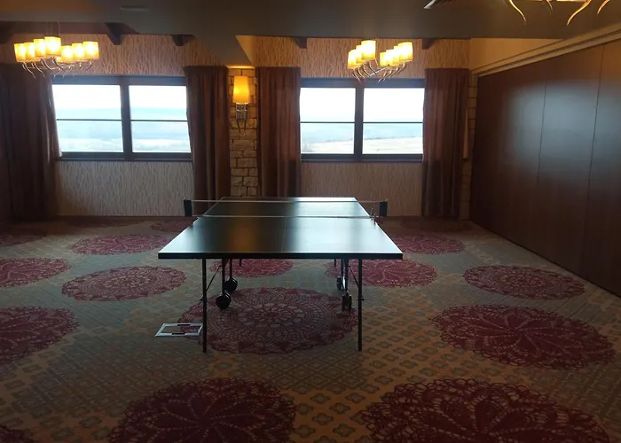 Hotel Cascade Resort & Spa