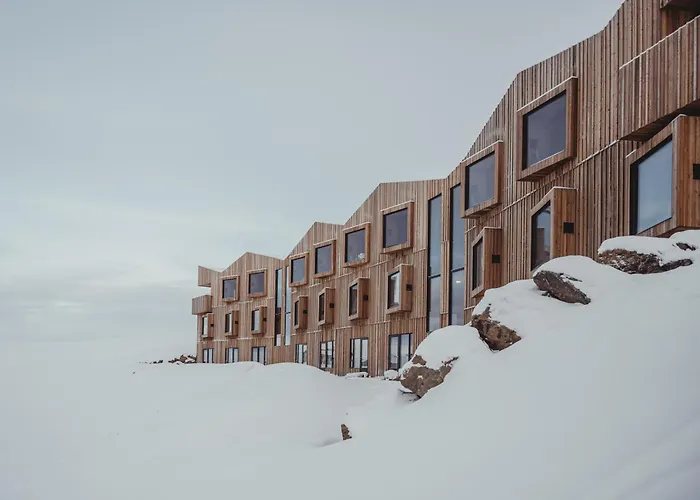 Highland Base Kerlingarfjoell