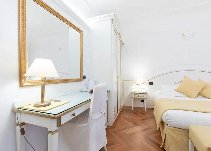 Hotel Croce Bianca