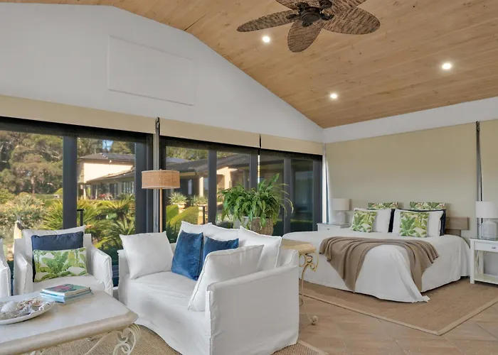 The Outlook Cabana