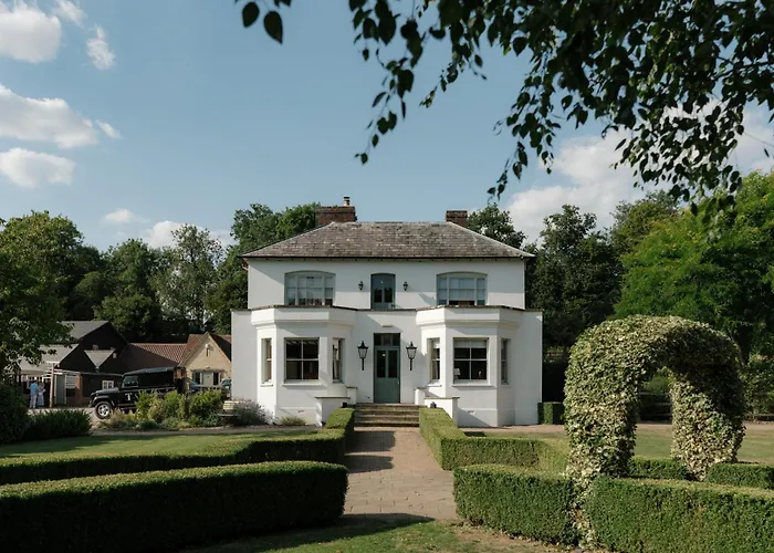 Tewinbury Farm Hotel