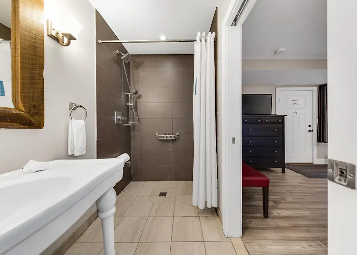 Inn: Residences