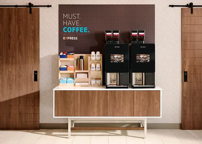 Holiday Inn Express And Suites Des Moines Downtown By Ihg