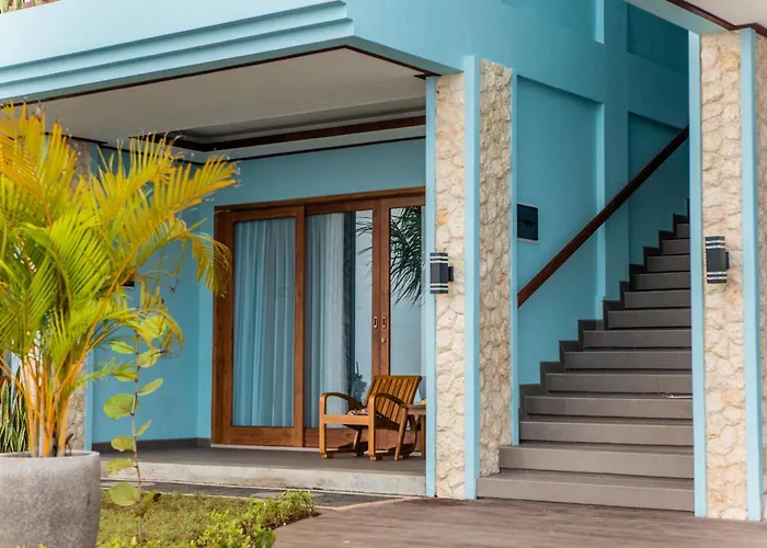 Blue Harbor Beachfront Villas & Resto Ped