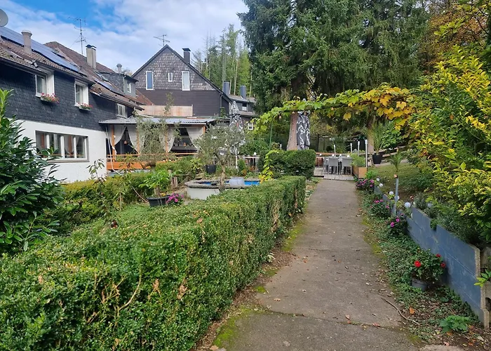 Hotel Silonce Radevormwald Am See -Ruhige Lage Im Gruenen, Parkplatz Und Garten Ideal Fuer Natur Und Wanderfans