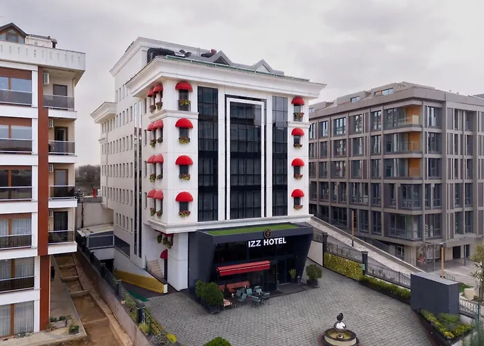 Izz Hotel Kosuyolu
